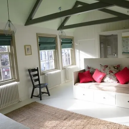 Alojamento de Acomodação e Pequeno-almoço Heer&meester 3*