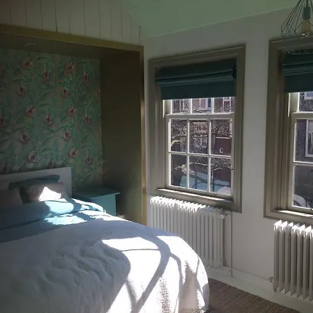 Bed & Breakfast Heer&meester *